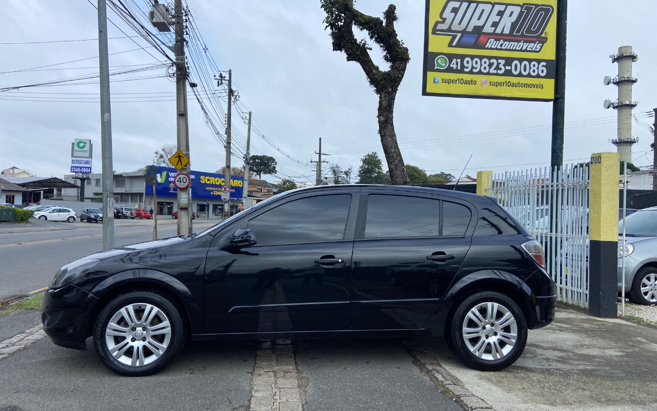 imagem-https://www.socarrao.com.br/sc-vehicle-images-prod/3105483/1786201154817-SU1HXzk3NjguanBlZw.jpeg