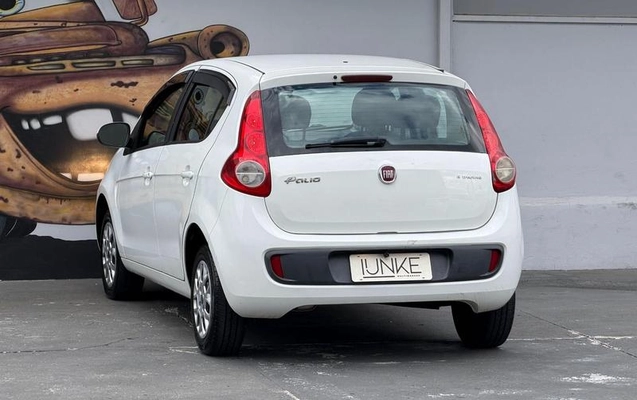 imagem-https://www.socarrao.com.br/sc-vehicle-images-prod/3105485/1789161084712-8341250_6_B_536f873e73.jpeg