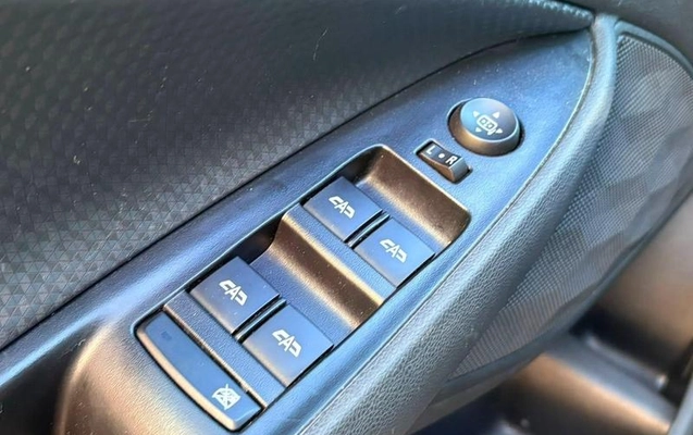 imagem-https://www.socarrao.com.br/sc-vehicle-images-prod/3105492/1786201431290-8160991_4_B_1574f1693d.jpeg