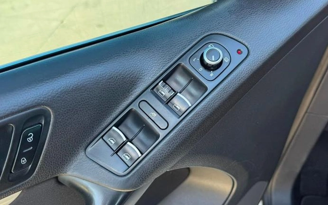 imagem-https://www.socarrao.com.br/sc-vehicle-images-prod/3105513/1786201803813-8267377_1_B_172b6261d9.jpeg