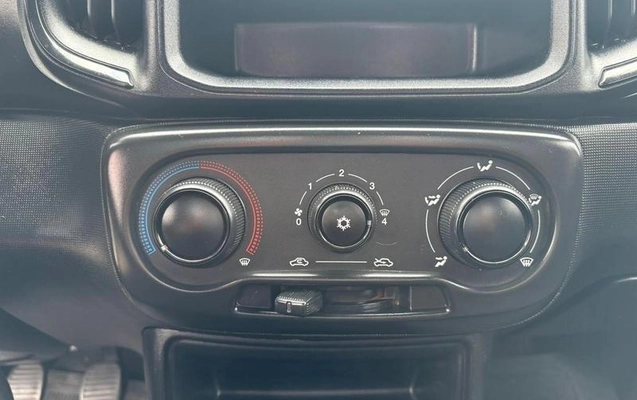 imagem-https://www.socarrao.com.br/sc-vehicle-images-prod/3105516/1786201872344-8206477_1_B_72258e0f69.jpeg