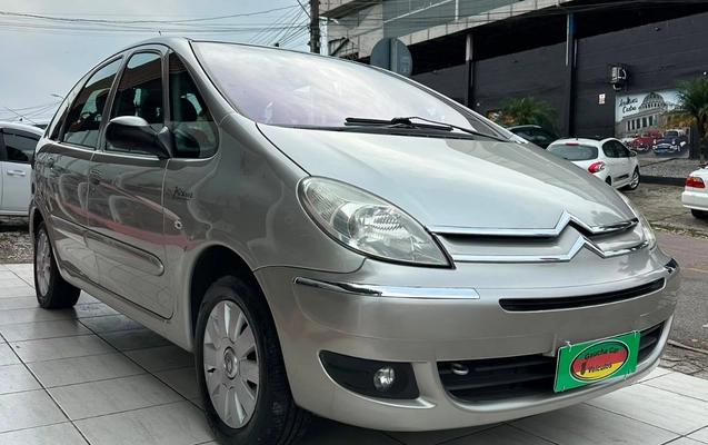 imagem-https://www.socarrao.com.br/sc-vehicle-images-prod/3105520/1786628797296-NGQyMzhkYTctYjZiNS00NTQyLTgwNjAtYzc5NjI0Mzc0MjI2LmpwZw.jpg