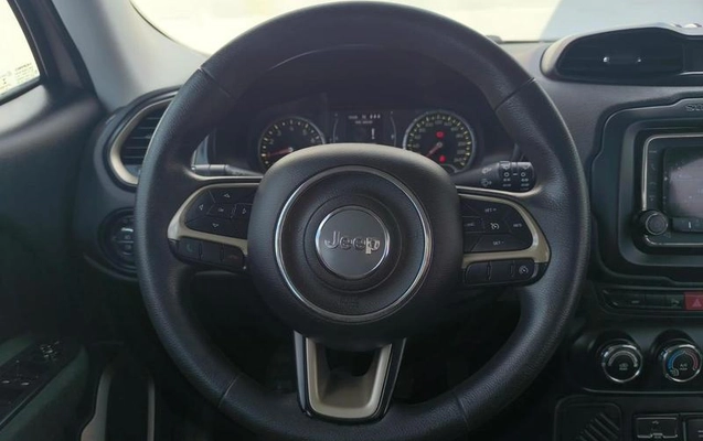 imagem-https://www.socarrao.com.br/sc-vehicle-images-prod/3105551/1789139732907-8284097_2_B_8642e4a76f.jpeg