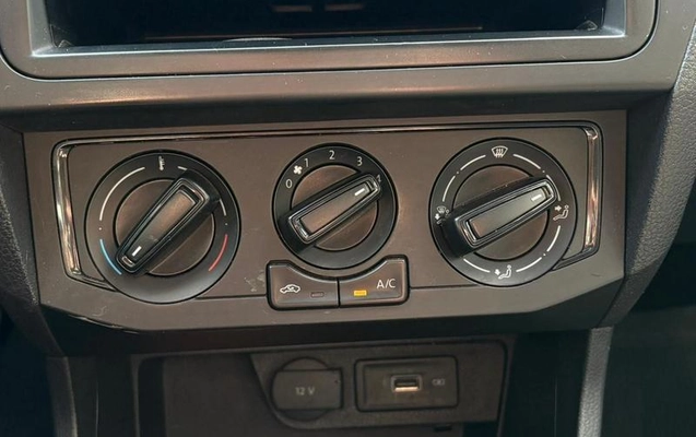 imagem-https://www.socarrao.com.br/sc-vehicle-images-prod/3105561/1786202799534-8241390_2_B_d1abd3be96.jpeg