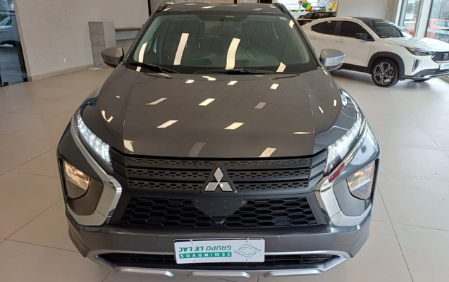 imagem-https://www.socarrao.com.br/sc-vehicle-images-prod/3105565/1786536954795-vehicle_image_1786202844_76b7d523ae91c755659e9bc17e318796.jpeg