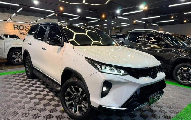 imagem-https://www.socarrao.com.br/sc-vehicle-images-prod/3105606/1786203836393-8361173_1_B_c215e91c89.jpeg