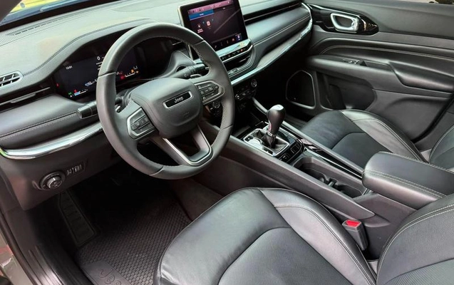 imagem-https://www.socarrao.com.br/sc-vehicle-images-prod/3105612/1789495678463-8360335_7_B_75d9faa43e.jpeg
