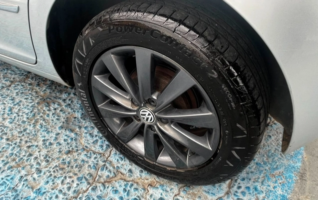 imagem-https://www.socarrao.com.br/sc-vehicle-images-prod/3105633/1789071470576-7d69c5a6-c7d5-446e-b6f7-3a135468fb18.jpg