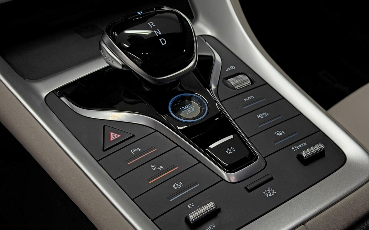 imagem-https://www.socarrao.com.br/sc-vehicle-images-prod/3105665/1786717840276-aW1hZ2UwMDAwOC5qcGc.jpg