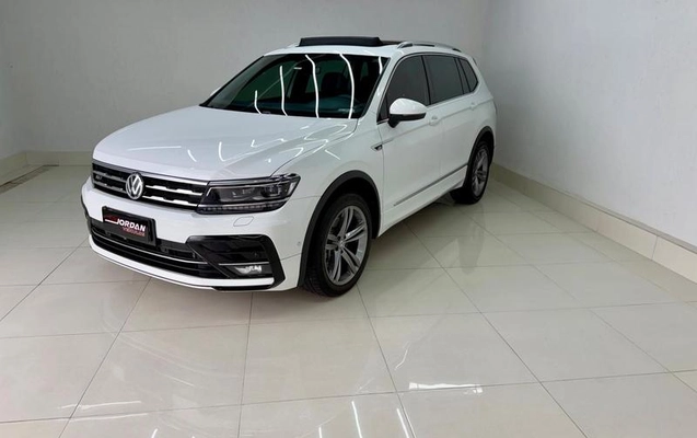 imagem-https://www.socarrao.com.br/sc-vehicle-images-prod/3105677/1787092609863-8362372_0_B_5a12e49a08.jpeg