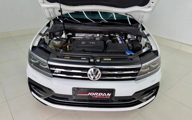 imagem-https://www.socarrao.com.br/sc-vehicle-images-prod/3105677/1787092609872-8362372_6_B_346993132f.jpeg