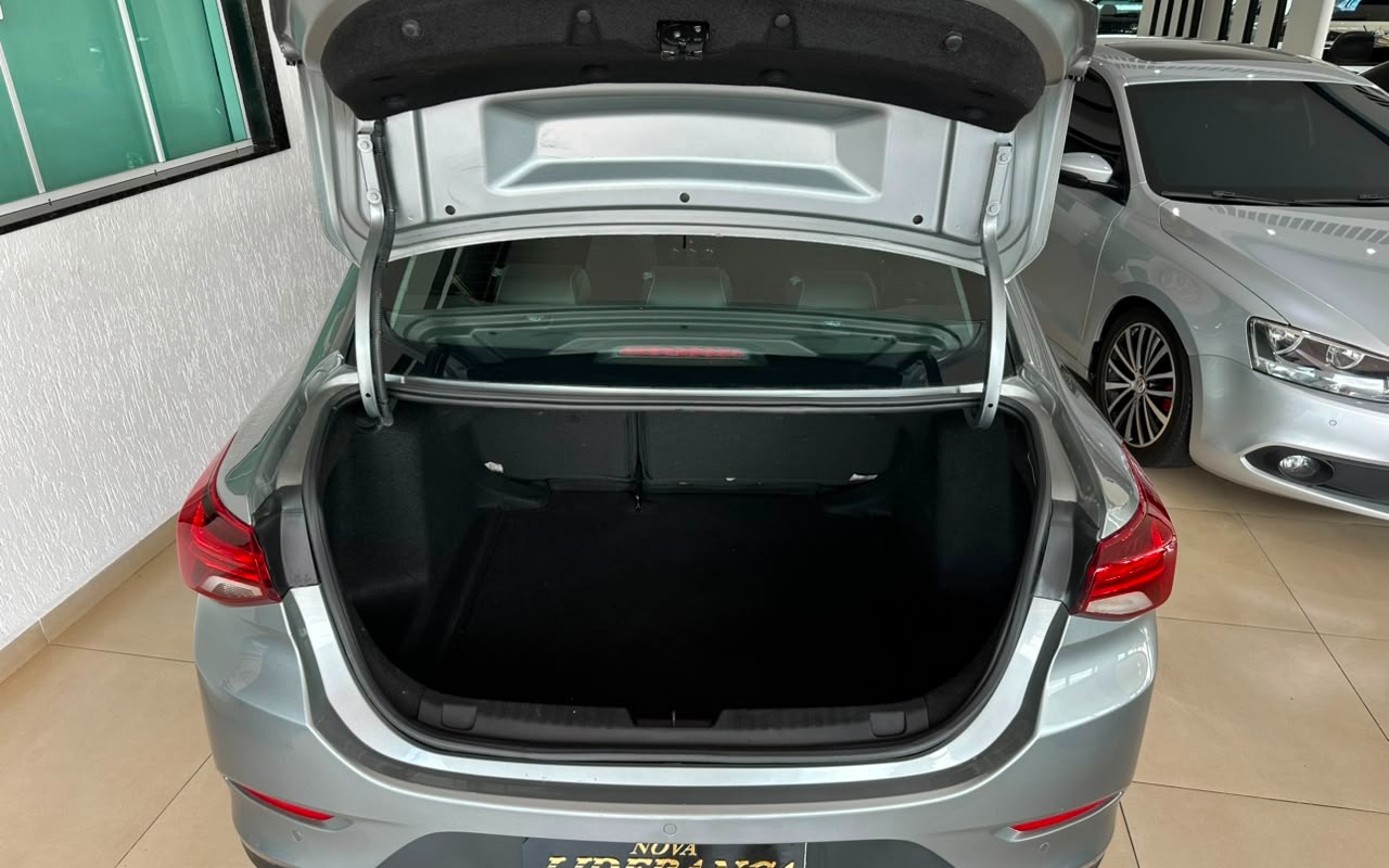 imagem-https://www.socarrao.com.br/sc-vehicle-images-prod/3105726/1786205806028-V2hhdHNBcHAgSW1hZ2UgMjAyNi0wOC0wOCBhdCAxMi41Ny4xNiAoMSkuanBlZw.jpeg