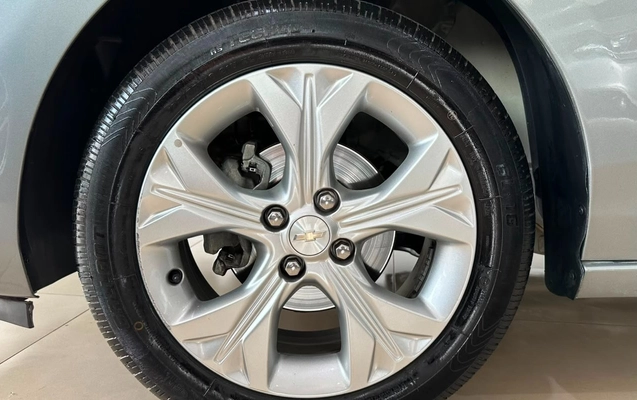 imagem-https://www.socarrao.com.br/sc-vehicle-images-prod/3105726/1786205806726-V2hhdHNBcHAgSW1hZ2UgMjAyNi0wOC0wOCBhdCAxMi41Ny4xOCAoMikuanBlZw.jpeg
