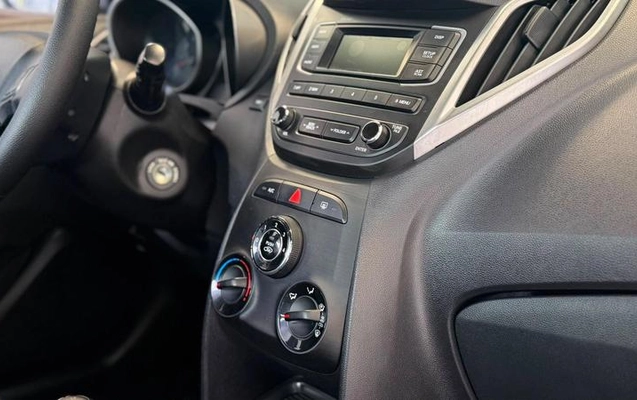 imagem-https://www.socarrao.com.br/sc-vehicle-images-prod/3105727/1786801394581-8306069_9_B_57e9b4770d.jpeg