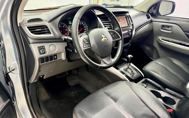 imagem-https://www.socarrao.com.br/sc-vehicle-images-prod/3105736/1789420549841-8362436_16_B_5d6606cc5d.jpeg
