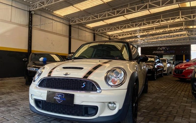 imagem-https://www.socarrao.com.br/sc-vehicle-images-prod/3105753/1788288462527-8362437_2_B_8d8ad69380.jpeg
