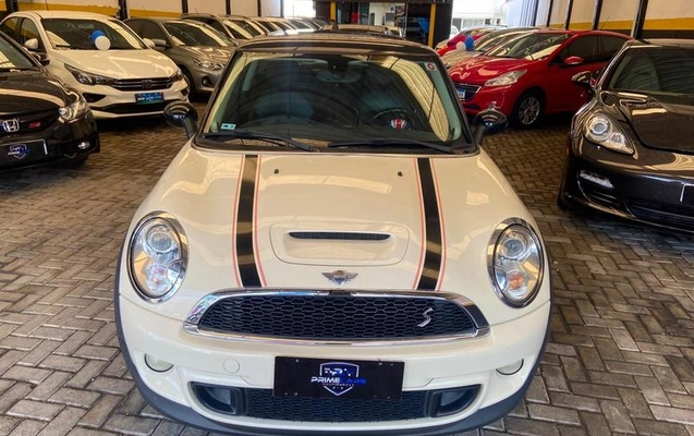imagem-https://www.socarrao.com.br/sc-vehicle-images-prod/3105753/1788288462529-8362437_0_B_101591b05b.jpeg