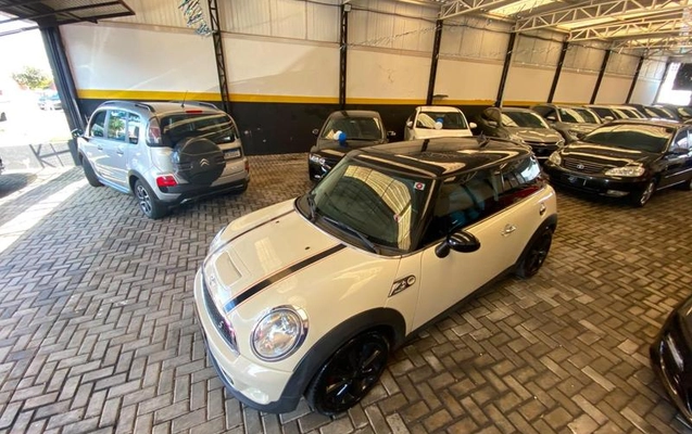imagem-https://www.socarrao.com.br/sc-vehicle-images-prod/3105753/1788288462536-8362437_4_B_24db2361be.jpeg