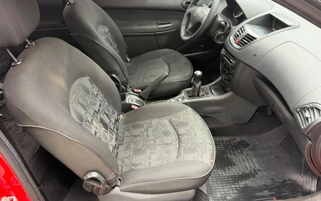 imagem-https://www.socarrao.com.br/sc-vehicle-images-prod/3105912/1786211286820-OS5qcGVn.jpeg