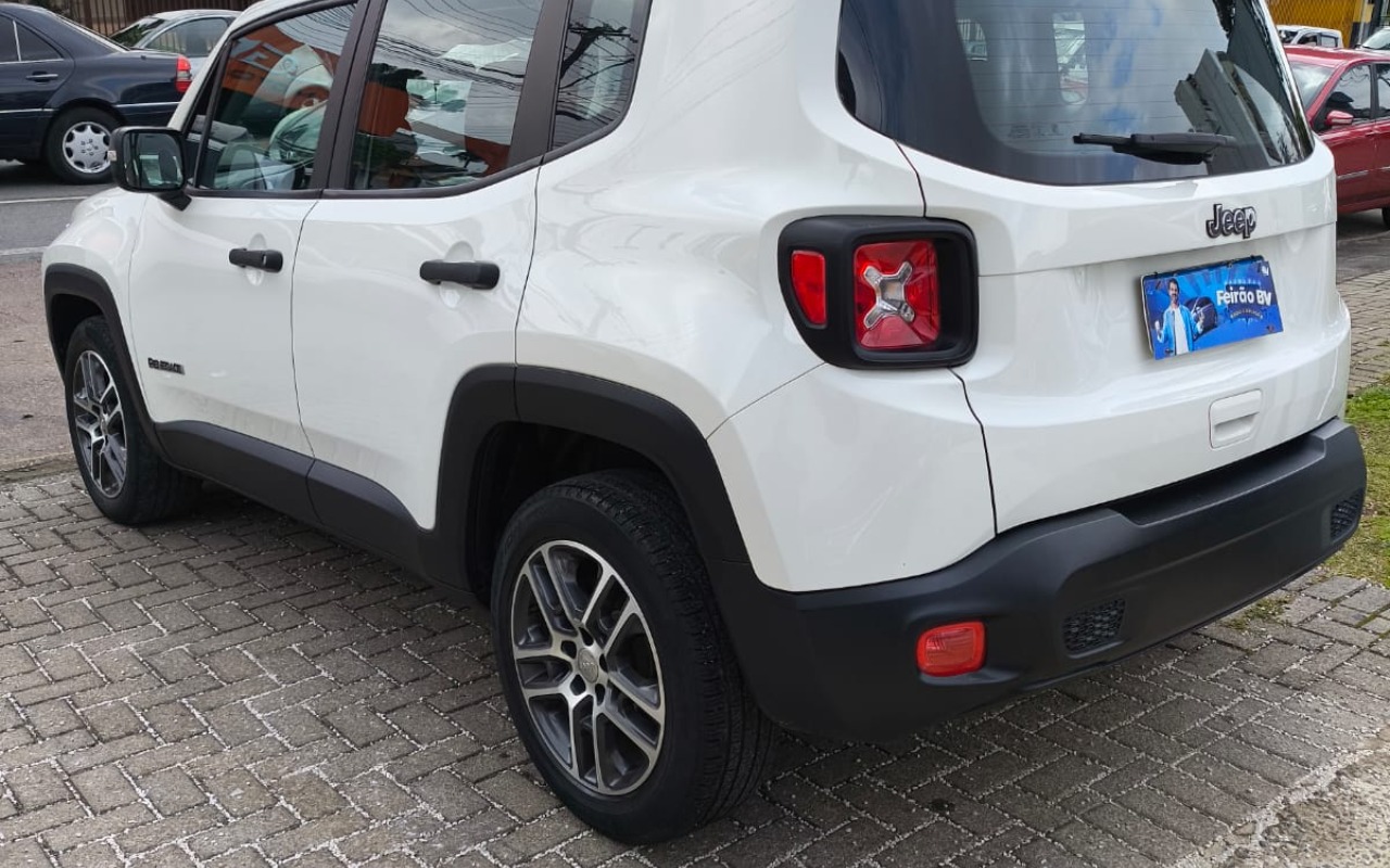 imagem-https://www.socarrao.com.br/sc-vehicle-images-prod/3105928/1786211978669-MjJmYzBiNTUtODE1ZC00ZmJmLTg2NTgtMzEzMTE5YjYxMjkwLmpwZw.jpg
