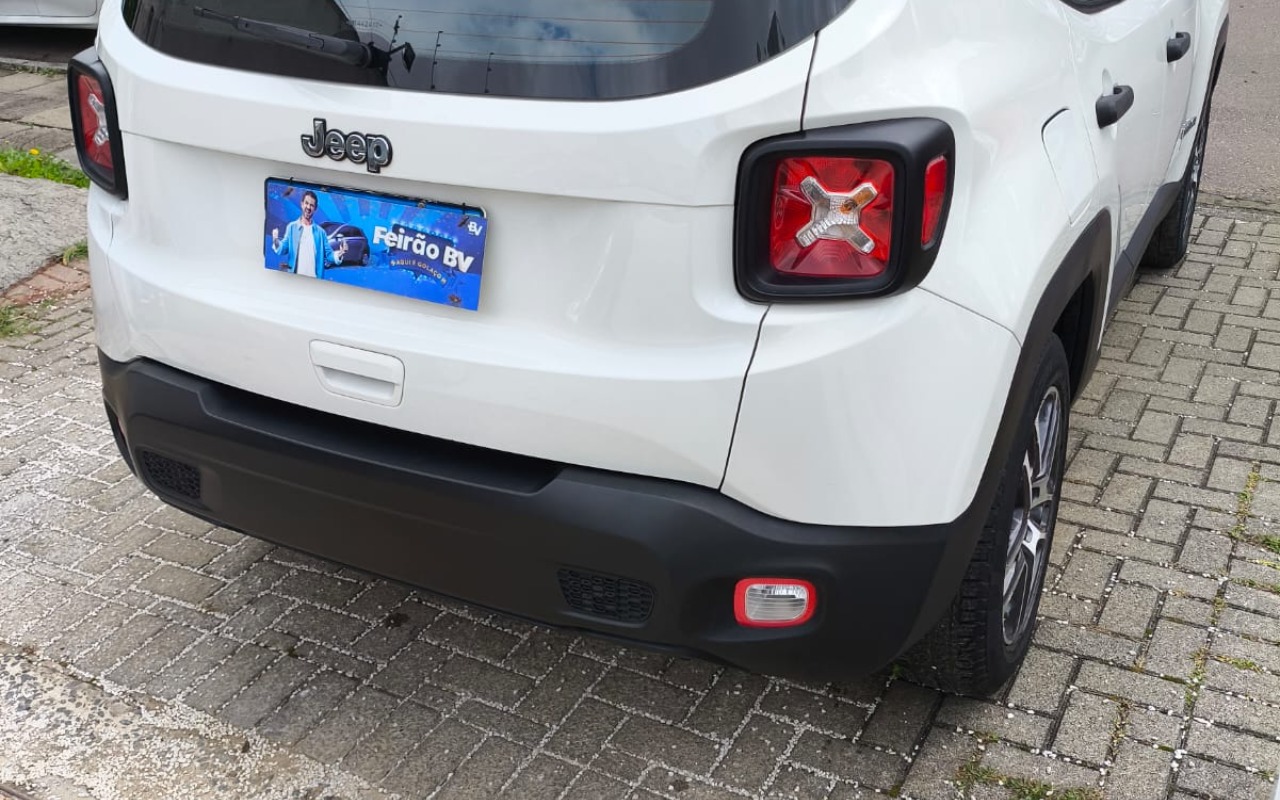 imagem-https://www.socarrao.com.br/sc-vehicle-images-prod/3105928/1786211979922-MjgwMjBkYzMtNDAxNC00MTIwLTlmZGEtZWI4ZjU4YjQyZmE2LmpwZw.jpg