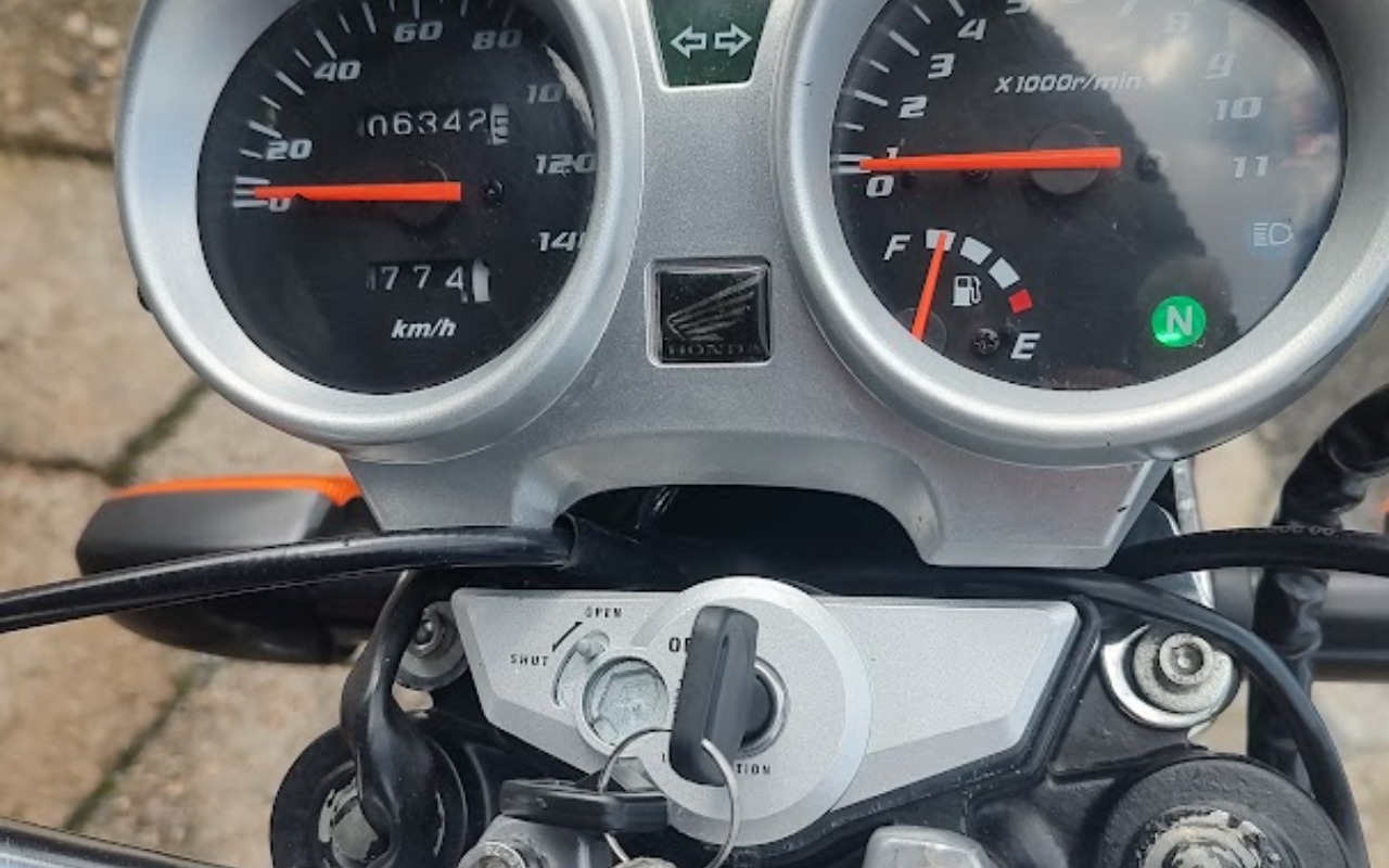 imagem-https://www.socarrao.com.br/sc-vehicle-images-prod/3106103/1786215312975-SU1HXzIwMjYwODA4XzEzMTgwMzg5Nl9IRFIuanBn.jpg