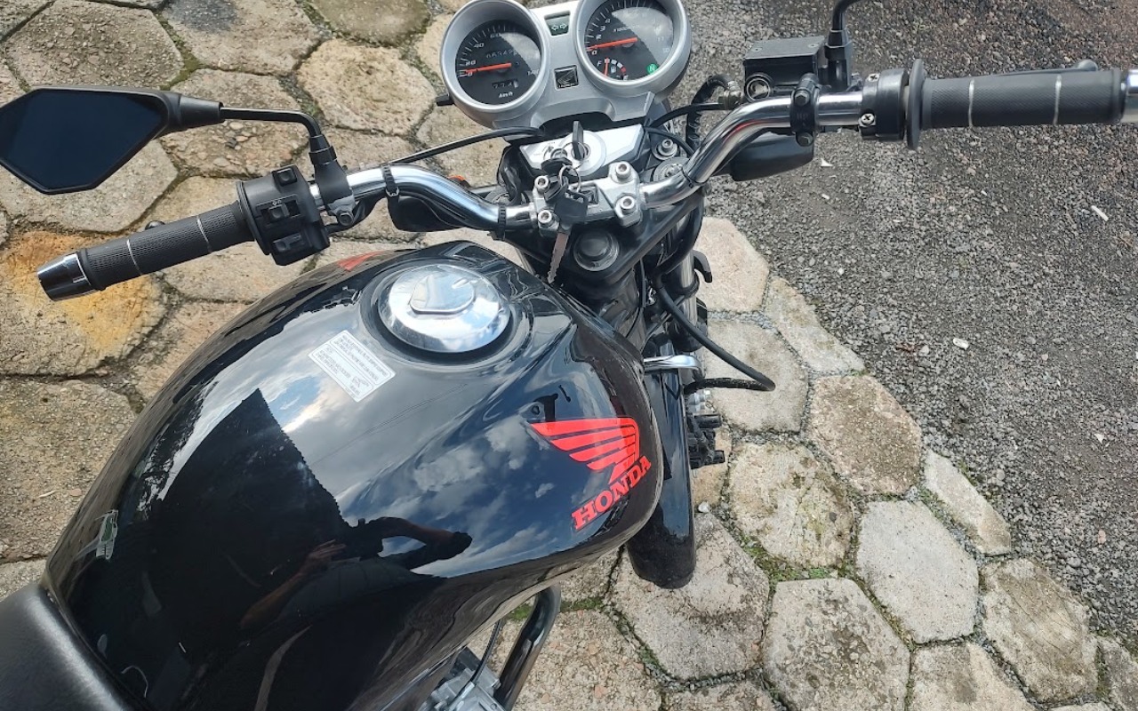 imagem-https://www.socarrao.com.br/sc-vehicle-images-prod/3106103/1786215313196-SU1HXzIwMjYwODA4XzEzMTgxMTMyNV9IRFIuanBn.jpg
