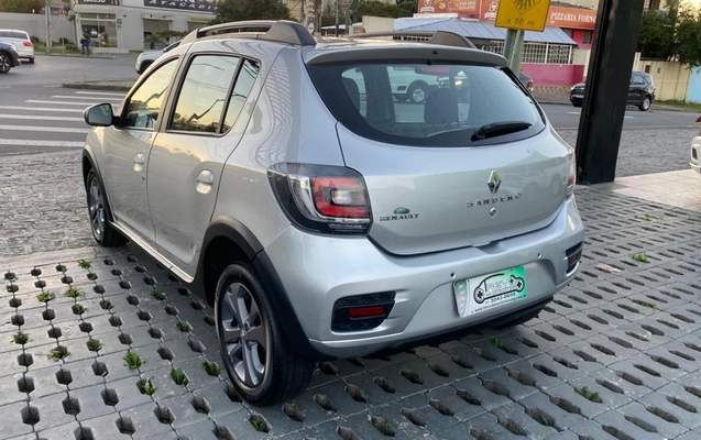 imagem-https://www.socarrao.com.br/sc-vehicle-images-prod/3106137/1788639344403-Ni5qcGVn.jpeg