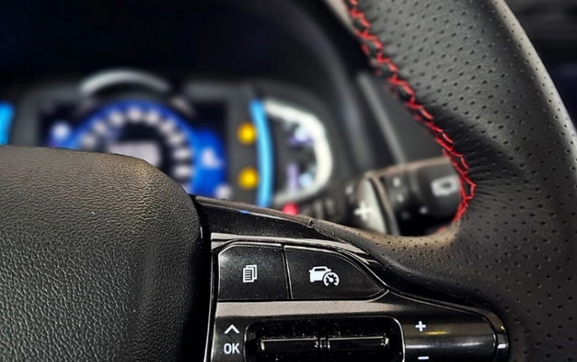 imagem-https://www.socarrao.com.br/sc-vehicle-images-prod/3106151/1789240035600-qb2k8pBjNvKQ86JWfNyiRMJ2V9MEUaGa.jpg