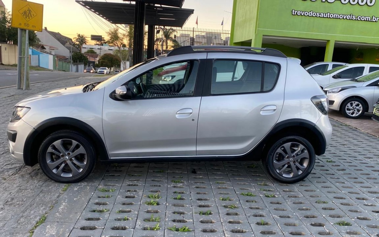 imagem-https://www.socarrao.com.br/sc-vehicle-images-prod/3106152/1788639464956-NC5qcGVn.jpeg