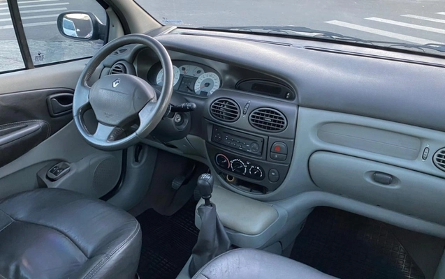 imagem-https://www.socarrao.com.br/sc-vehicle-images-prod/3106192/1787672139361-MjEuanBlZw.jpeg