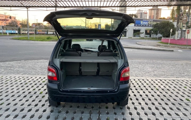 imagem-https://www.socarrao.com.br/sc-vehicle-images-prod/3106208/1787672226421-OS5qcGVn.jpeg
