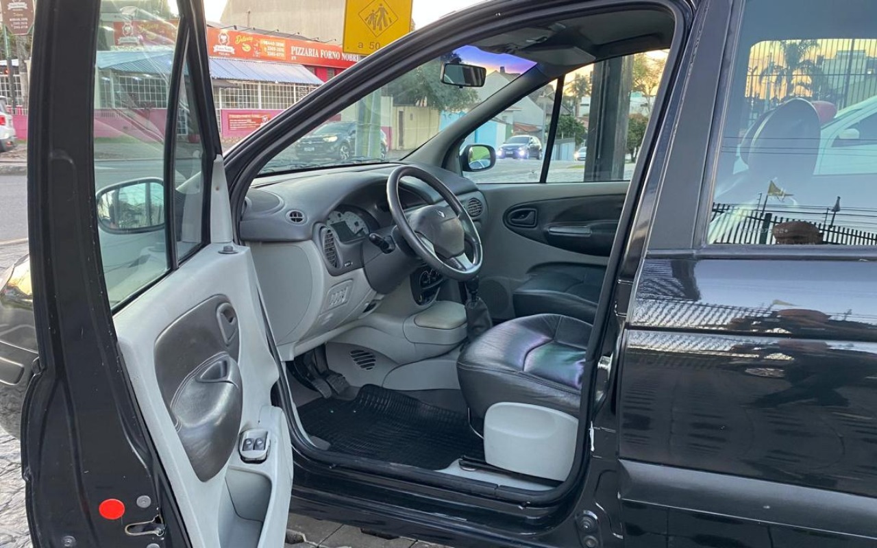 imagem-https://www.socarrao.com.br/sc-vehicle-images-prod/3106208/1787672226919-MTMuanBlZw.jpeg
