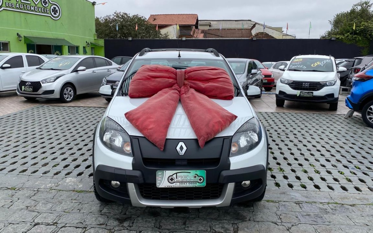 Renault Sandero 2014 Branco — foto 1 de 3