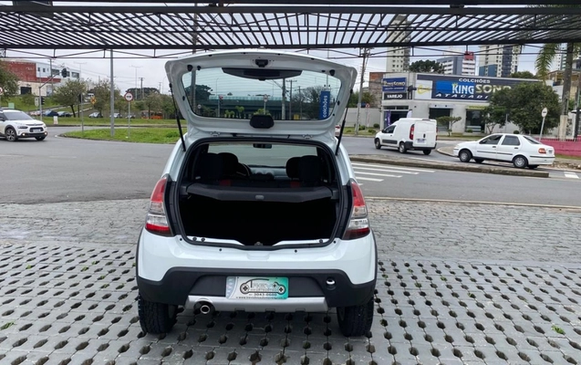 imagem-https://www.socarrao.com.br/sc-vehicle-images-prod/3106218/1786723143635-OS5qcGVn.jpeg