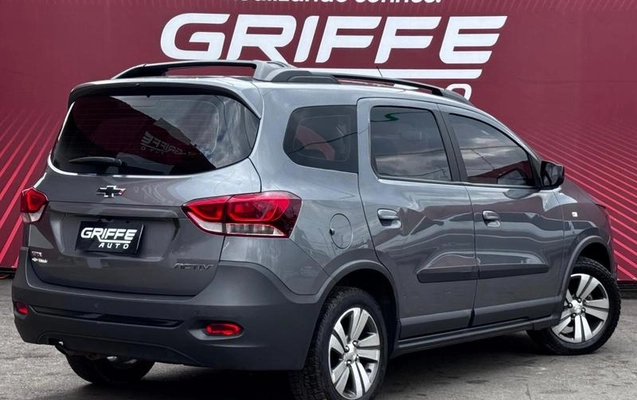 imagem-https://www.socarrao.com.br/sc-vehicle-images-prod/3106306/1789069032950-8350804_3_B_717f61543e.jpeg