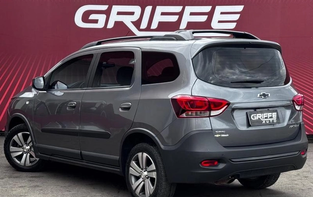 imagem-https://www.socarrao.com.br/sc-vehicle-images-prod/3106306/1789069032953-8350804_5_B_07a0690cfc.jpeg