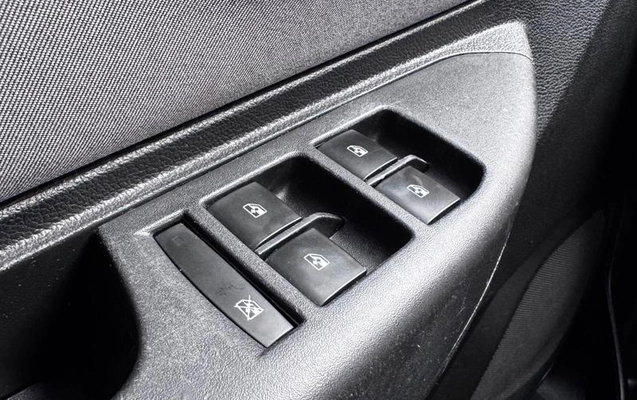 imagem-https://www.socarrao.com.br/sc-vehicle-images-prod/3106306/1789069032966-8350804_12_B_93267432b7.jpeg