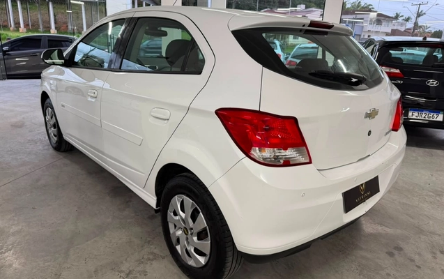 imagem-https://www.socarrao.com.br/sc-vehicle-images-prod/3106645/1786231921259-NTc2MzBjYWYtODI2Yi00ZWRhLWI0YjUtZGNjMWExYWQ1YjFjLmpwZw.jpg