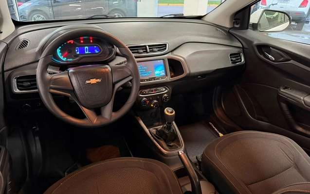 imagem-https://www.socarrao.com.br/sc-vehicle-images-prod/3106645/1786231921400-OWY1MTQxOGQtODZlOC00NDJmLThjZWYtZjljOTYwYWZiYmRkLmpwZw.jpg