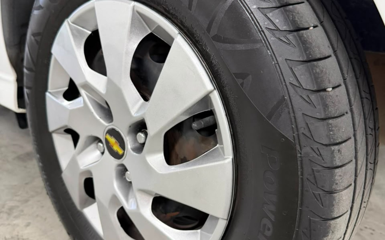 imagem-https://www.socarrao.com.br/sc-vehicle-images-prod/3106645/1786231921504-NjkxZmIwM2QtZTk0OC00YmIwLWE1MDMtNzk3OTJkMzAzODFjLmpwZw.jpg
