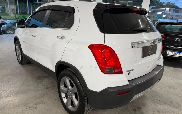 imagem-https://www.socarrao.com.br/sc-vehicle-images-prod/3106646/1786232143014-ZjA2YjVkMGUtNDljNi00YTZkLTllMTQtMDUzMTIxMThkMTNlLmpwZw.jpg