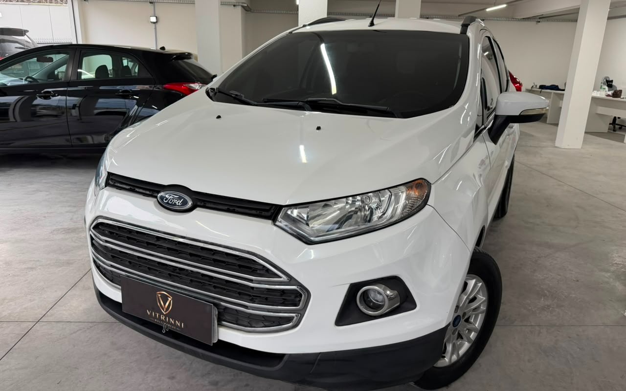 Ford EcoSport 2016 Branco — foto 1 de 3