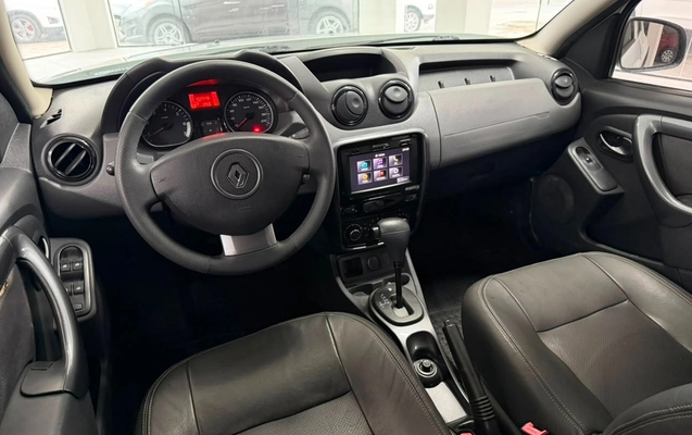 imagem-https://www.socarrao.com.br/sc-vehicle-images-prod/3106667/1786233275948-ZmYwY2MzNjYtM2RjMC00OTE3LTgyNjEtNzY4Mzk0MTBhZDQxLmpwZw.jpg