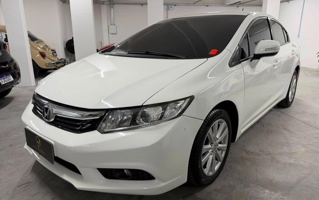 imagem-https://www.socarrao.com.br/sc-vehicle-images-prod/3106682/1786233734049-ZDlhODk1ZTgtYmEzZS00YjZiLWFiMWMtZTA4OWE1MjJmM2I3LmpwZw.jpg