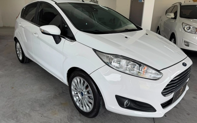 imagem-https://www.socarrao.com.br/sc-vehicle-images-prod/3106687/1786233972798-NWM0MDU5MzQtMGUyOS00OTY4LThiZjQtMGJjMzUyZmM5Njc3LmpwZw.jpg