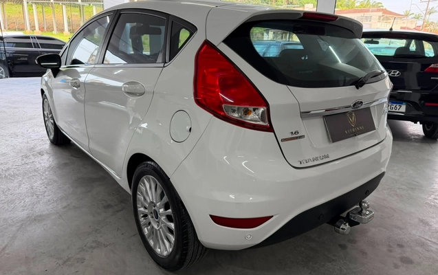 imagem-https://www.socarrao.com.br/sc-vehicle-images-prod/3106687/1786233972947-ZWIxOTNlNjYtZWMxMS00ZTc5LTk2ZGQtOWE1YmVjZDg3NjI1LmpwZw.jpg