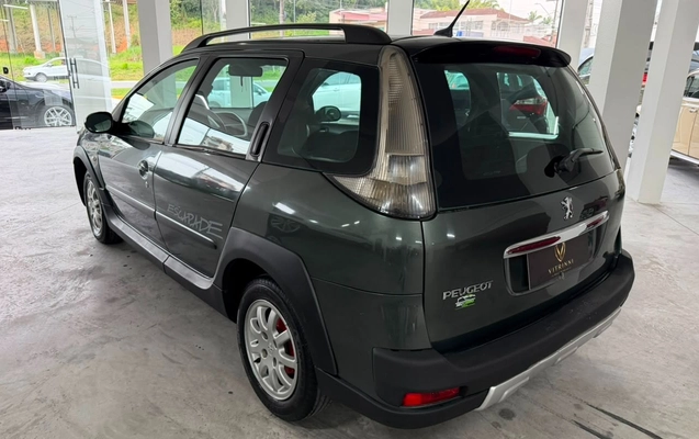 imagem-https://www.socarrao.com.br/sc-vehicle-images-prod/3106688/1786234170570-OTY3M2RhNGEtOTIzNi00NTcxLWJlMjktOTVjZDFhZTM4ZGE5LmpwZw.jpg