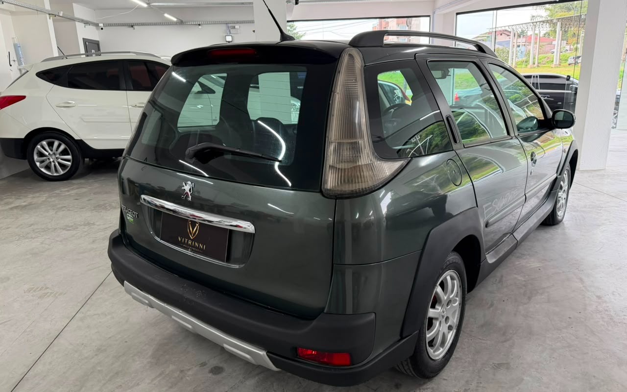 imagem-https://www.socarrao.com.br/sc-vehicle-images-prod/3106688/1786234170621-YmY4MzhlNDYtNzYzNi00MzNmLWI0NmYtZmI0YmQ4MWViN2NhLmpwZw.jpg