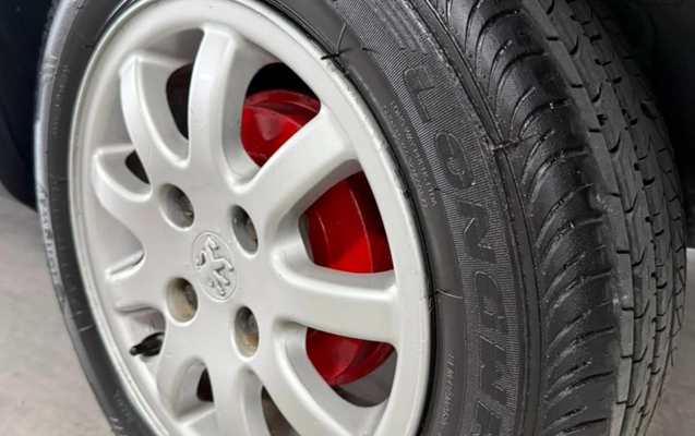 imagem-https://www.socarrao.com.br/sc-vehicle-images-prod/3106688/1786234170743-NDQ4YjhiN2QtNzNhMS00Y2FkLTgyY2ItNjA0Yjc4MTg1NjkyLmpwZw.jpg